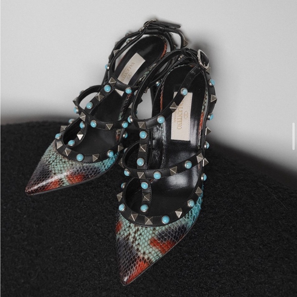 Valentino Rockstud Phyton Heels Sz 34 3️⃣0️⃣0️⃣